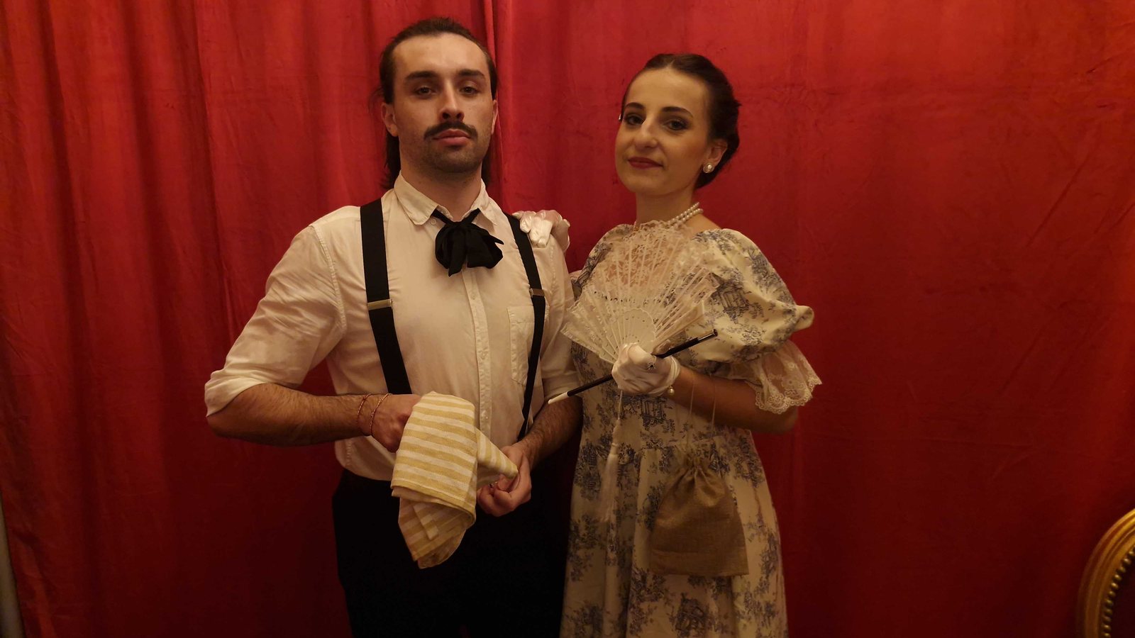 Comédiens en costume de la Belle Époque