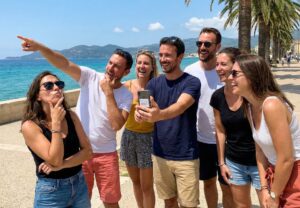 Ajaccio jeu de piste sur la plage entre amis