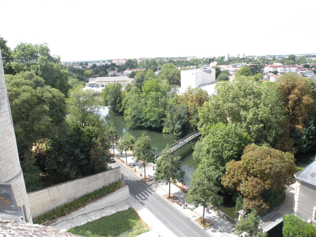 Niort - Terrain de jeu Urban Quest