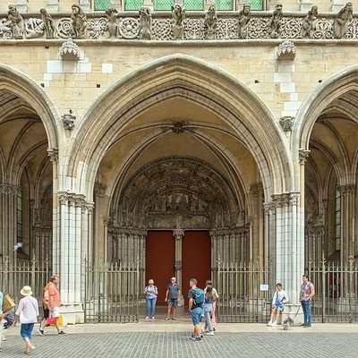 Notre-Dame et la chouette
