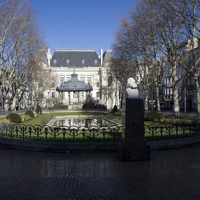 Place Jean-Jaurès