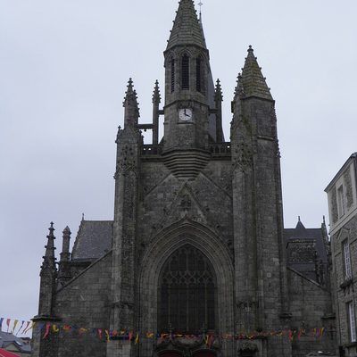 Collégiale Saint-Aubin