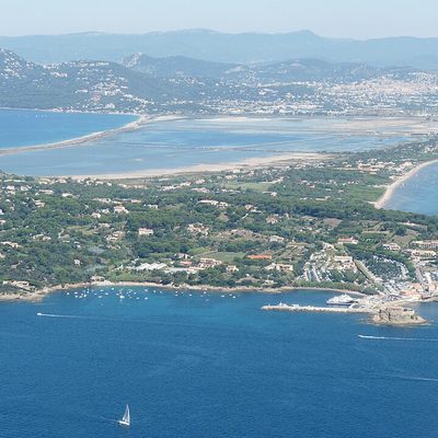 Tombolo de Giens