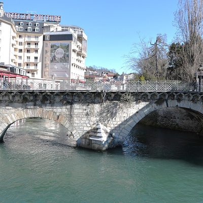 Pont Vieux et Gave de Pau